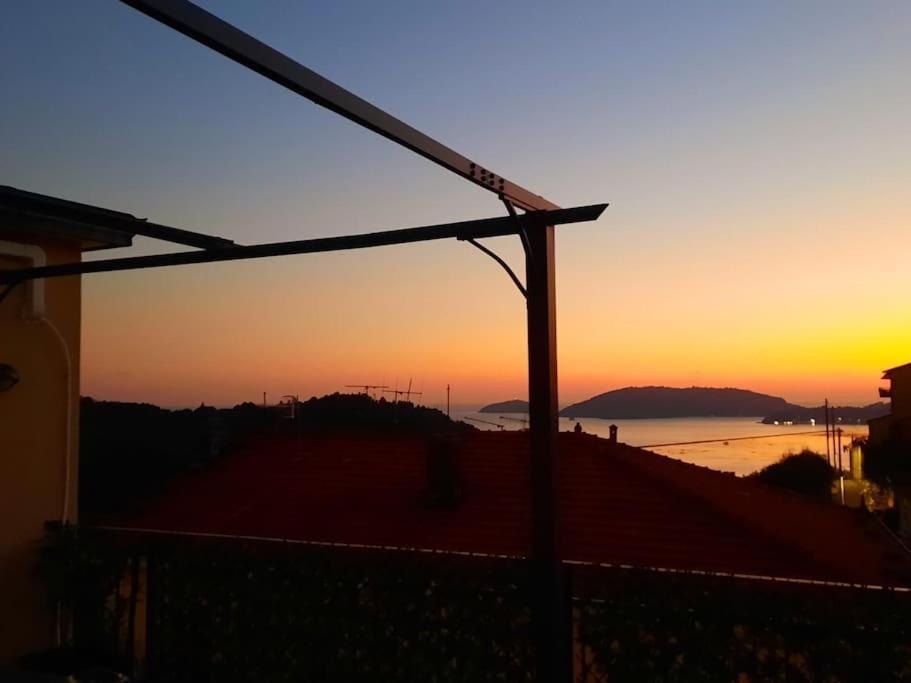 Appartement La Terrazza Sul Golfo Dei Poeti Con Vista Mare à Pitelli Extérieur photo